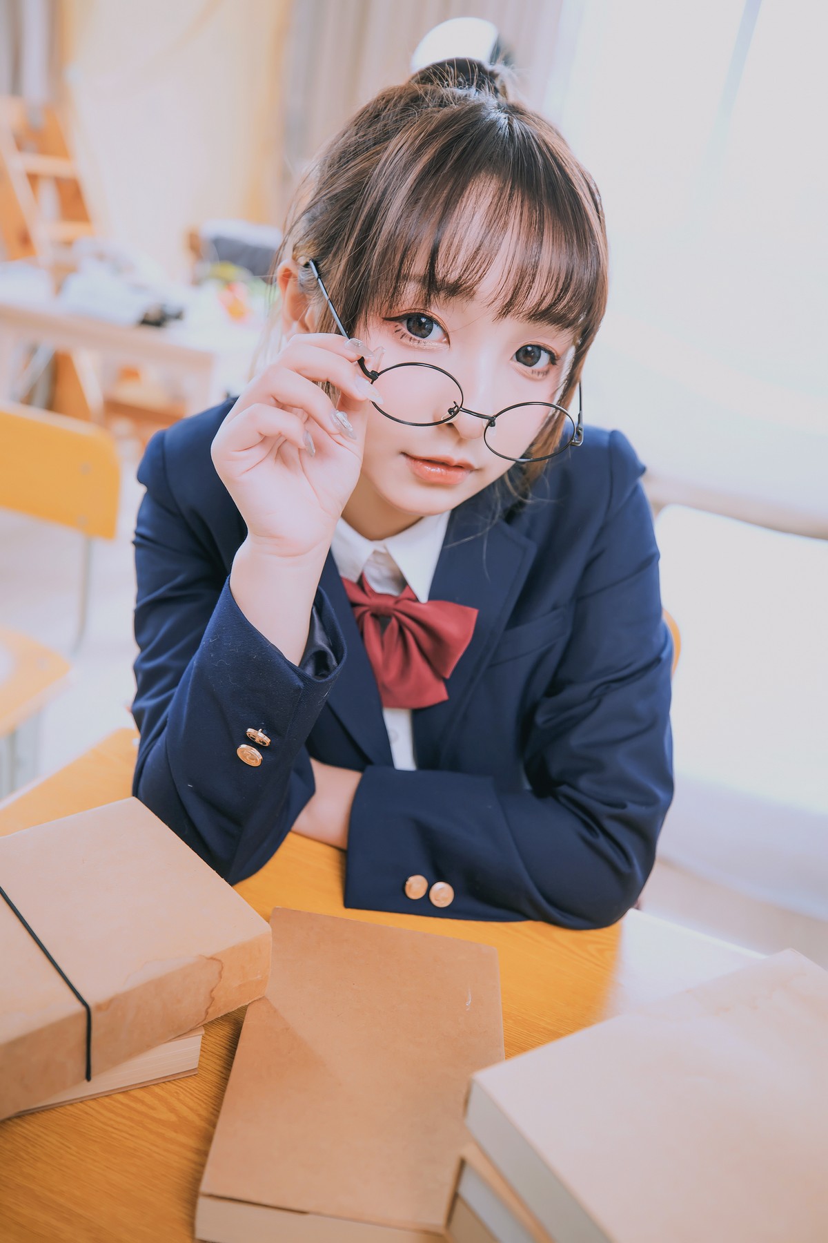 xgyw.top_萝莉美女神楽板真冬百合教室主题教室里师生情主题性感白T配黑丝袜诱惑写真150P