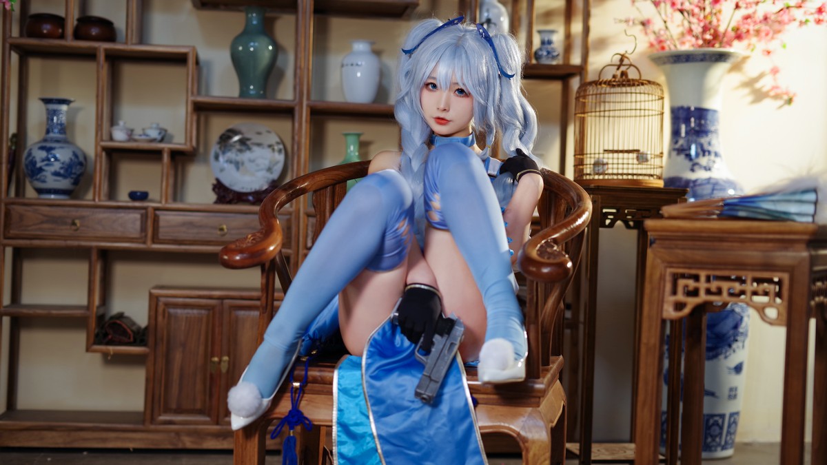 xgyw.top_网络美女yuuhui玉汇翠雀媚主题私房性感翠绿旗袍秀完美身材翘臀美腿诱惑写真31P