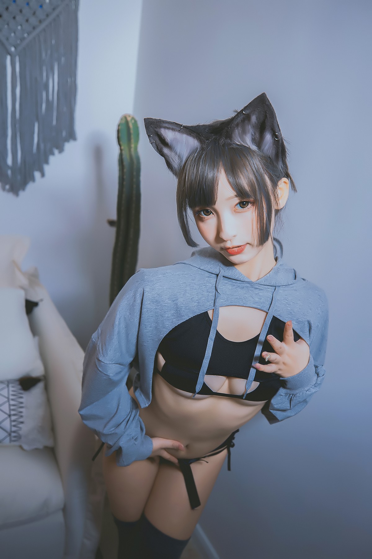 xgyw.top_萝莉美女神楽板真冬狼妹&兔娘主题私房性感服饰系列秀完美身材迷人诱惑写真150P