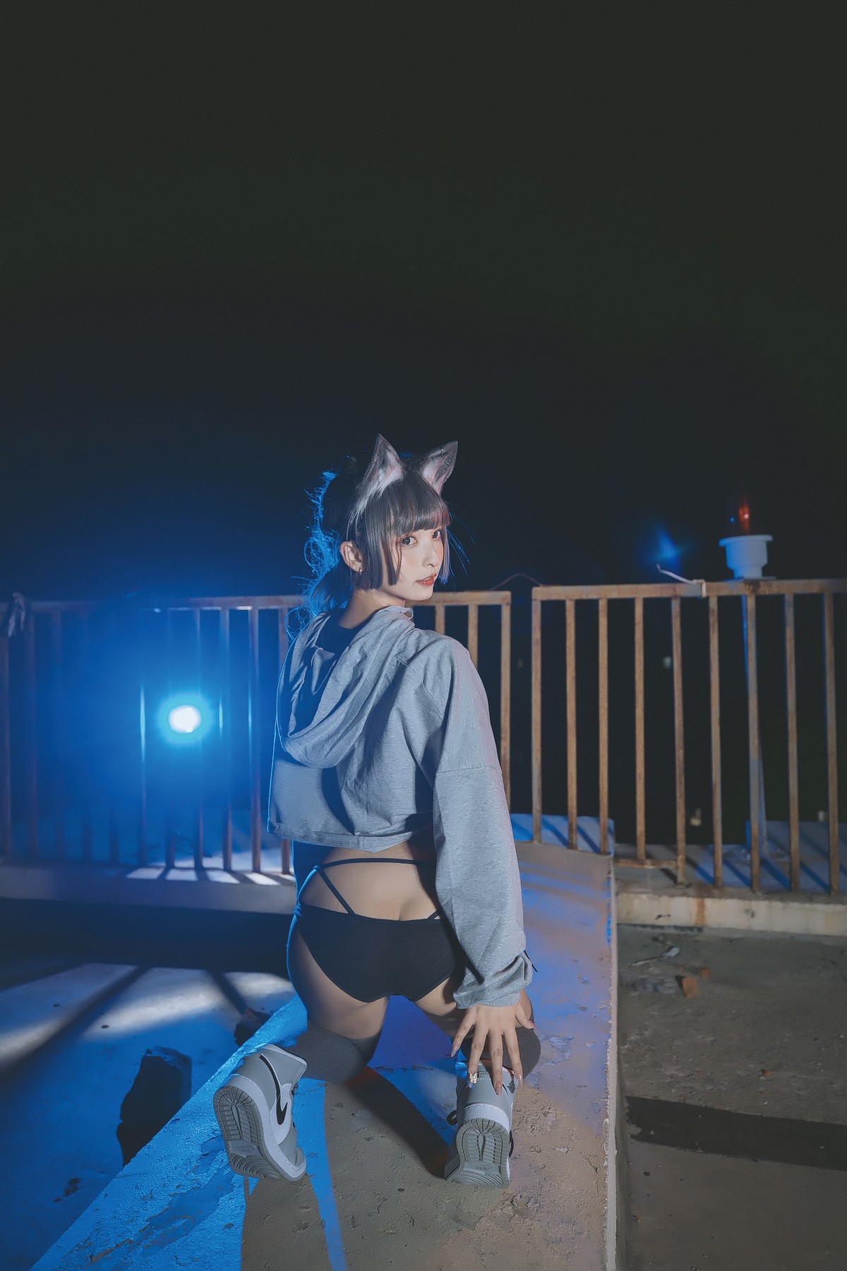 xgyw.top_萝莉美女神楽板真冬狼妹&兔娘主题私房性感服饰系列秀完美身材迷人诱惑写真150P