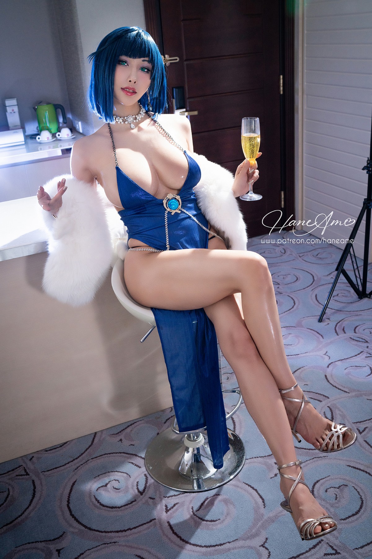 xgyw.top_Coser美女雨波_HaneAme原神_夜阑主题私房性感低胸吊裙配情趣内衣诱惑写真48P