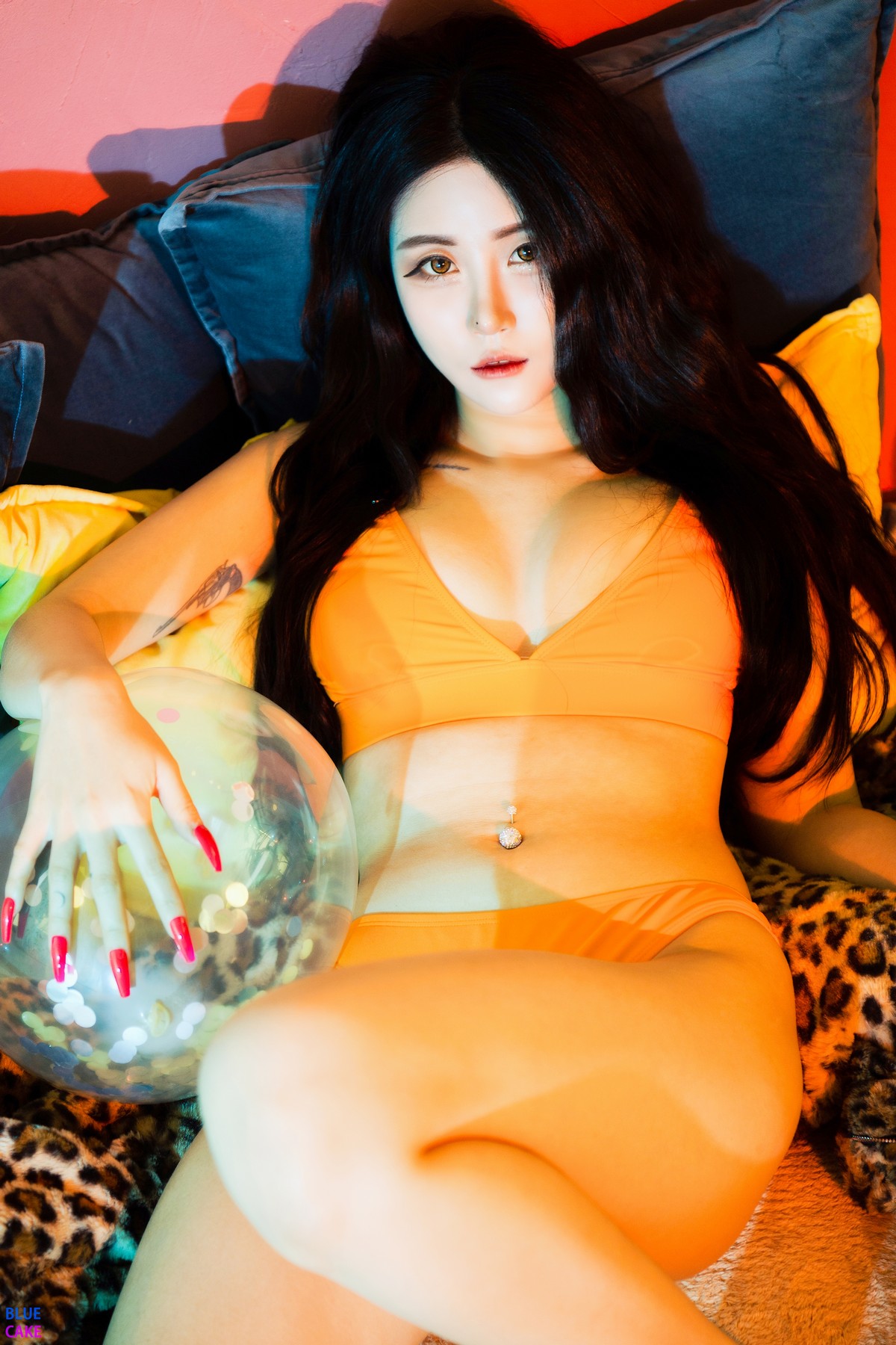 xgyw.top_[Bluecake]Bomi-Happy Bomiday主题私房性感白色情趣内衣秀完美身材诱惑写真95P