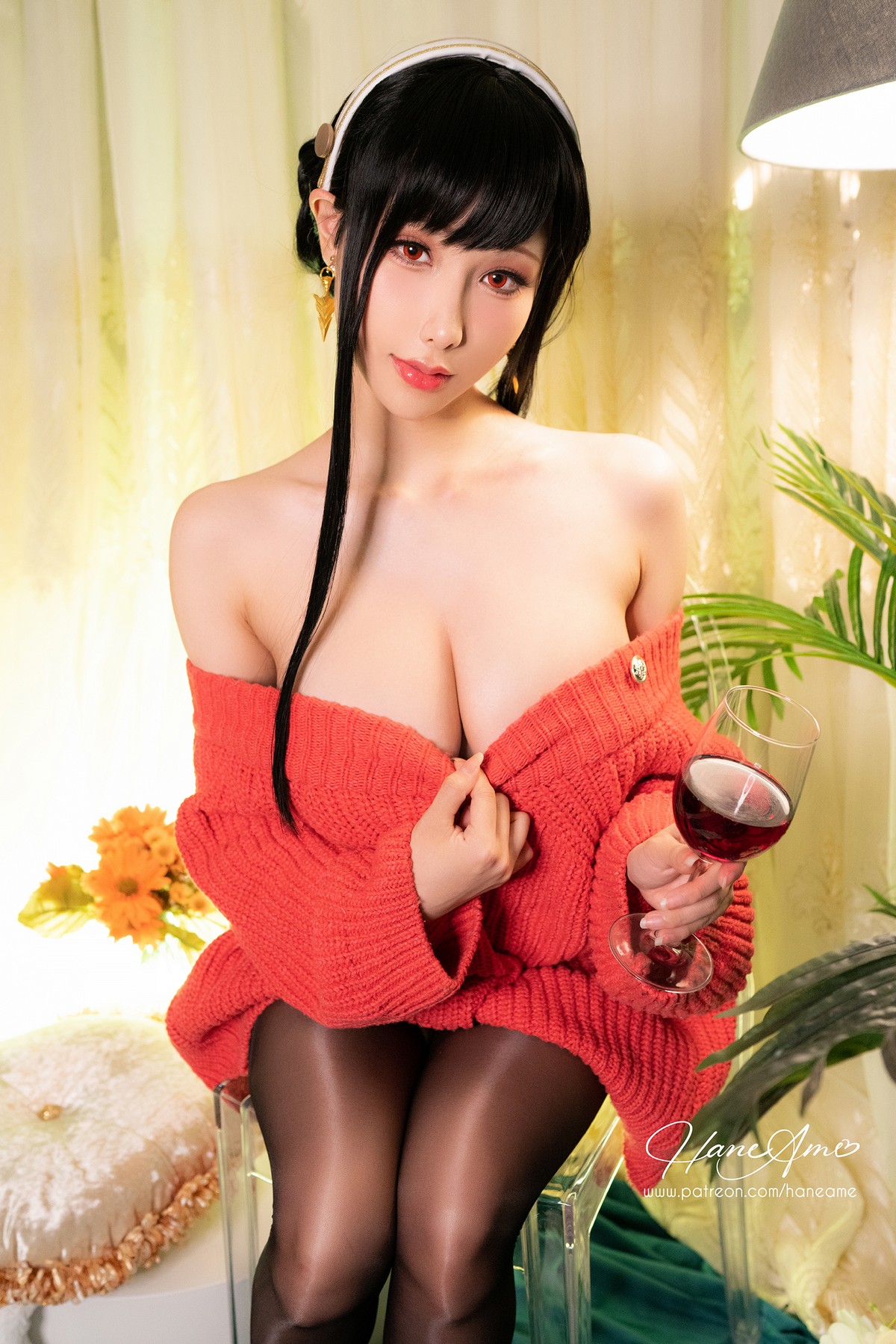 xgyw.top_Coser美女雨波_HaneAme-Spy X Family主题脱红色毛衣露性感蕾丝内衣诱惑写真46P