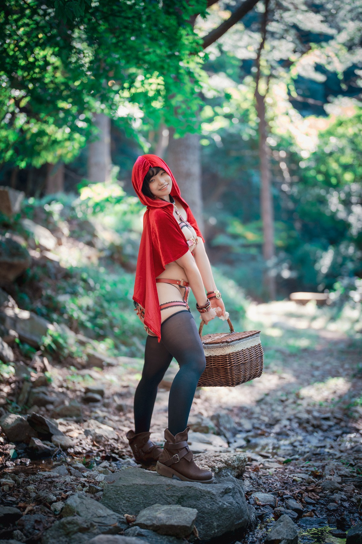 xgyw.top_[DJAWA]No.194_Mimmi_Naughty Red Hiring Hood主题户外红色情趣服饰惹火诱惑写真125P