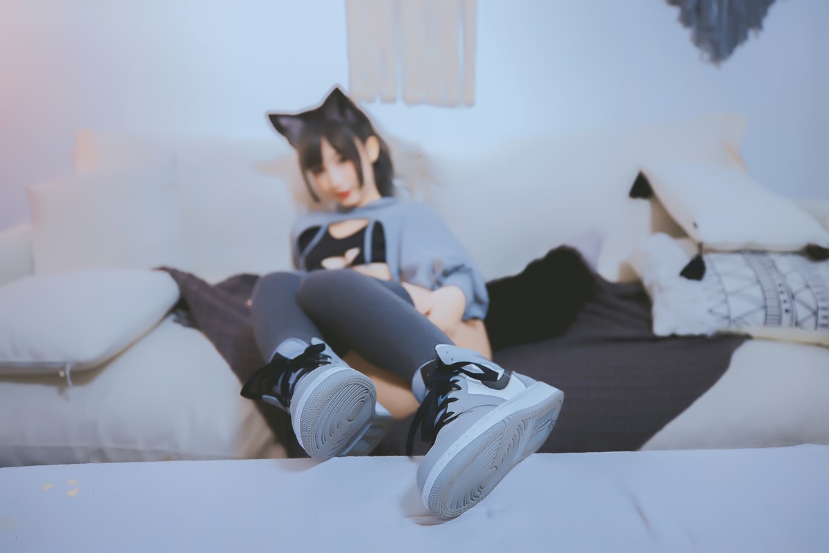 xgyw.top_萝莉美女神楽板真冬狼妹&兔娘主题私房性感服饰系列秀完美身材迷人诱惑写真150P