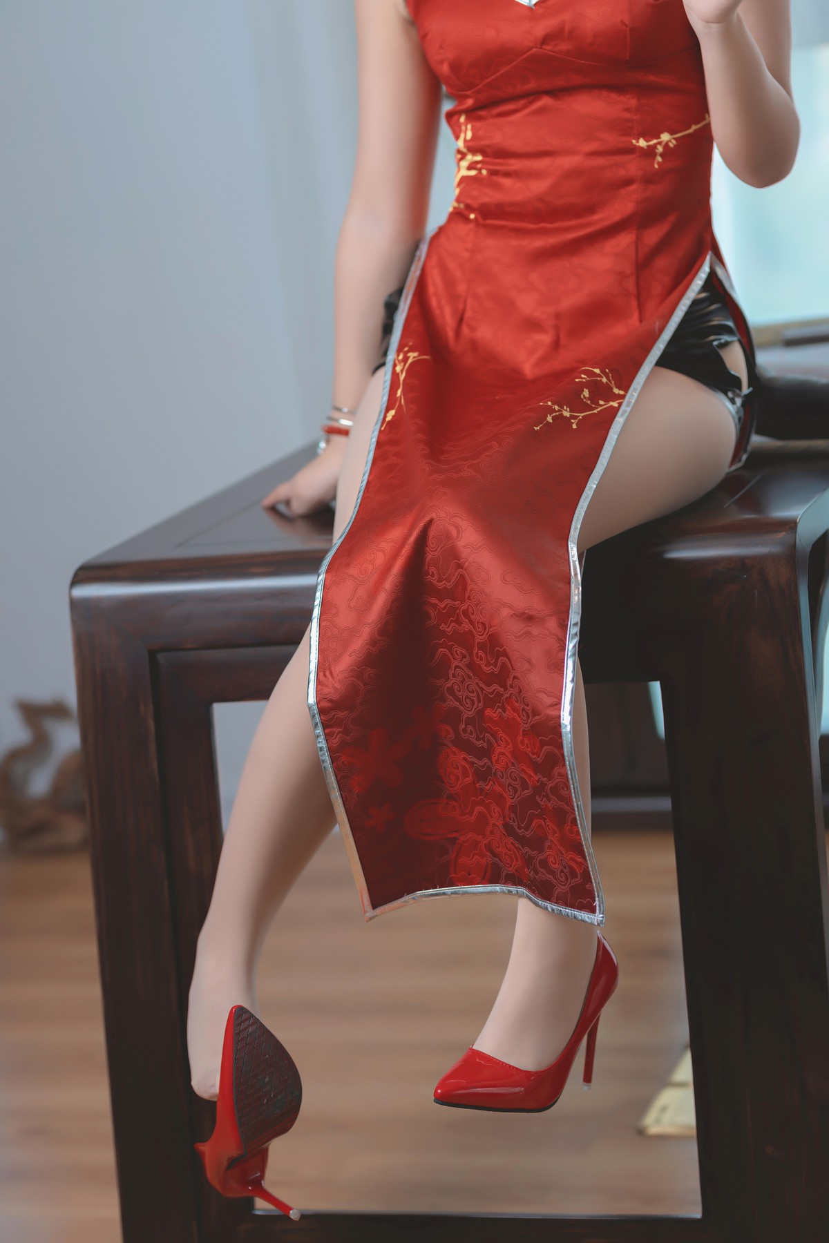 xgyw.top_萝莉美女神楽板真冬刀之语主题私房性感日系风白色腿袜秀美腿完美诱惑写真150P