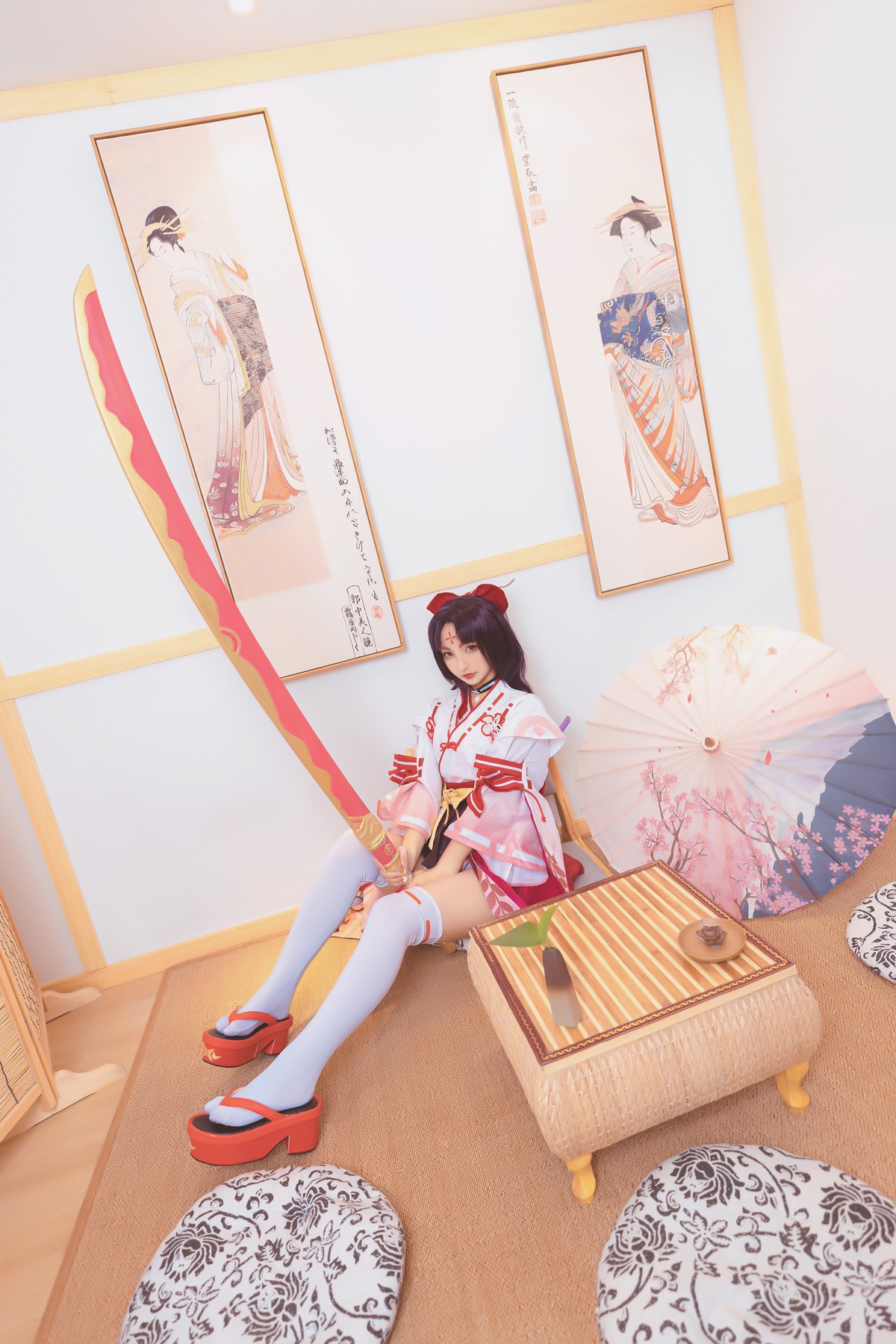 xgyw.top_萝莉美女神楽板真冬刀之语主题私房性感日系风白色腿袜秀美腿完美诱惑写真150P