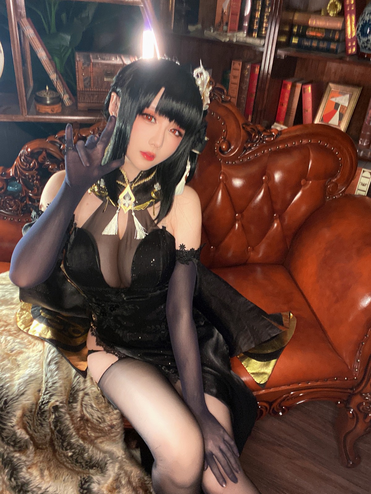 xgyw.top_Coser小姐姐星之迟迟奇奢华苑主题性感黑色薄纱礼服配破烂黑丝裤袜诱惑写真85P
