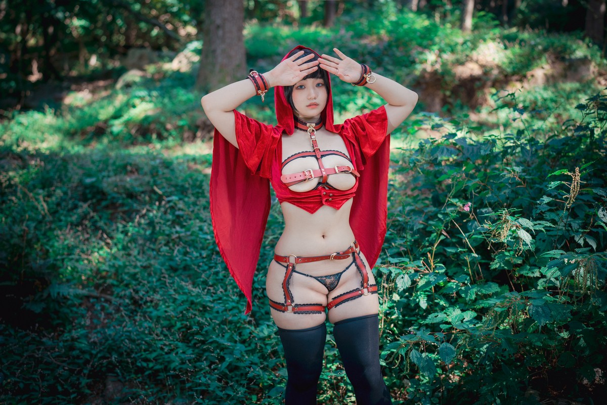 xgyw.top_[DJAWA]No.194_Mimmi_Naughty Red Hiring Hood主题户外红色情趣服饰惹火诱惑写真125P
