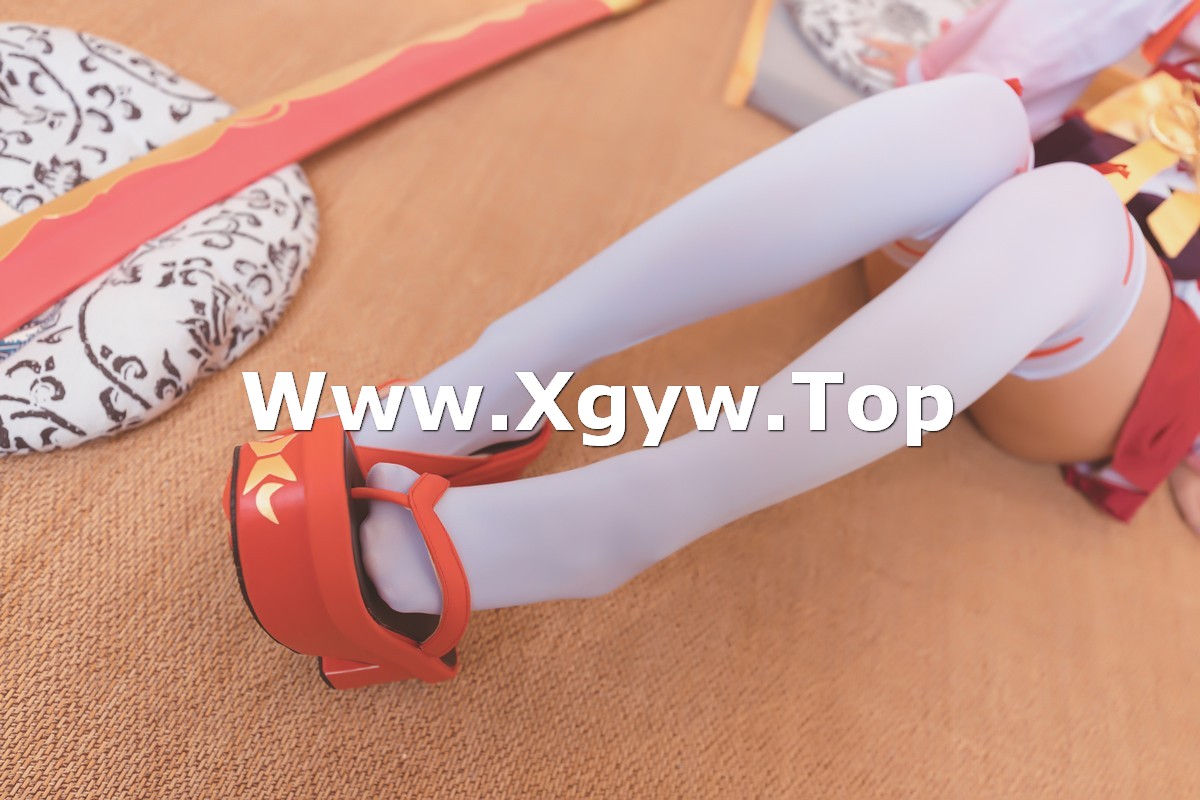 xgyw.top_萝莉美女神楽板真冬刀之语主题私房性感日系风白色腿袜秀美腿完美诱惑写真150P