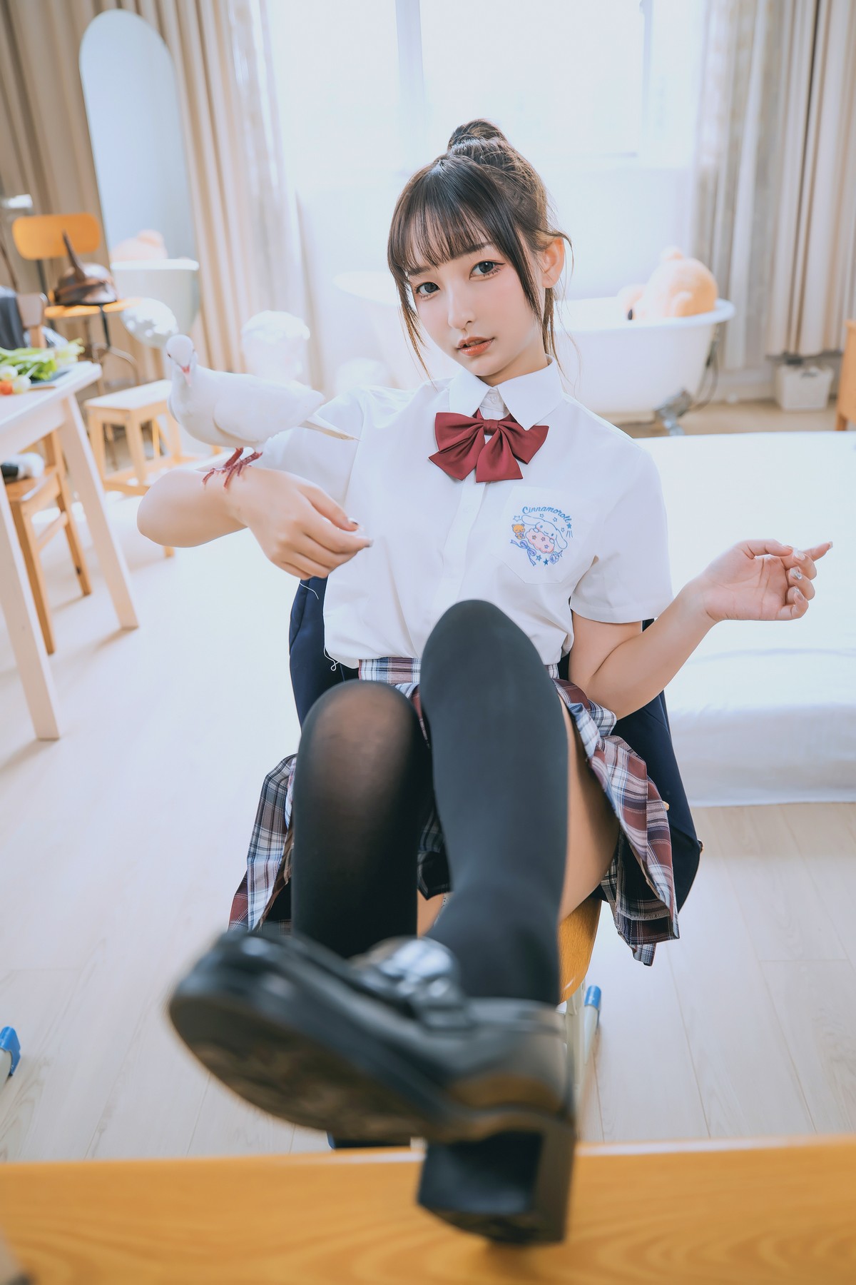 xgyw.top_萝莉美女神楽板真冬百合教室主题教室里师生情主题性感白T配黑丝袜诱惑写真150P