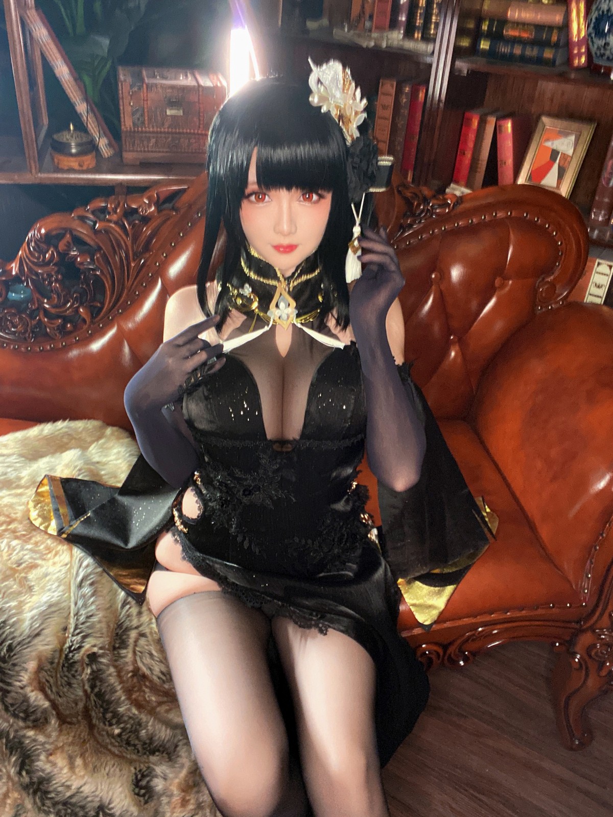 xgyw.top_Coser小姐姐星之迟迟奇奢华苑主题性感黑色薄纱礼服配破烂黑丝裤袜诱惑写真85P