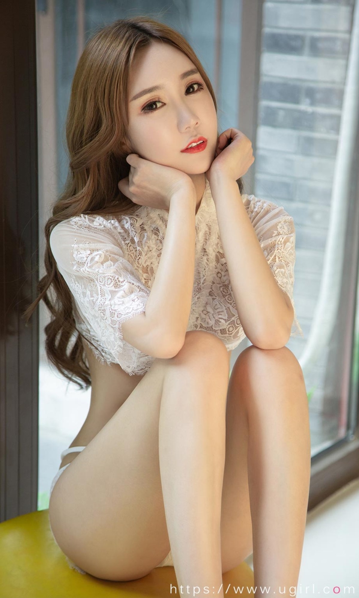 xgyw.top_[Ugirls爱尤物]No.2406_模特恩雅私房性感女仆装 白色薄透服饰秀完美身材诱惑写真35P