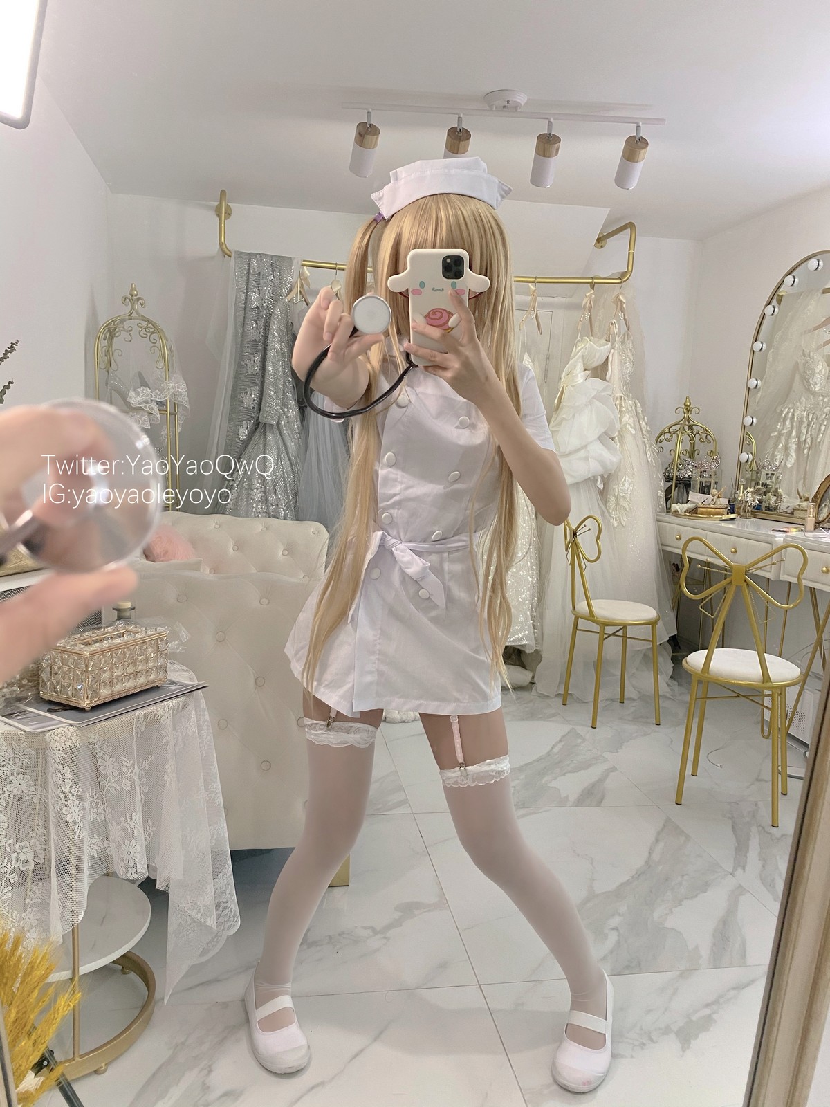 xgyw.top_网络美女软妹摇摇乐治愈不愉快主题私房护士装半脱露白色蕾丝吊袜诱惑写真89P