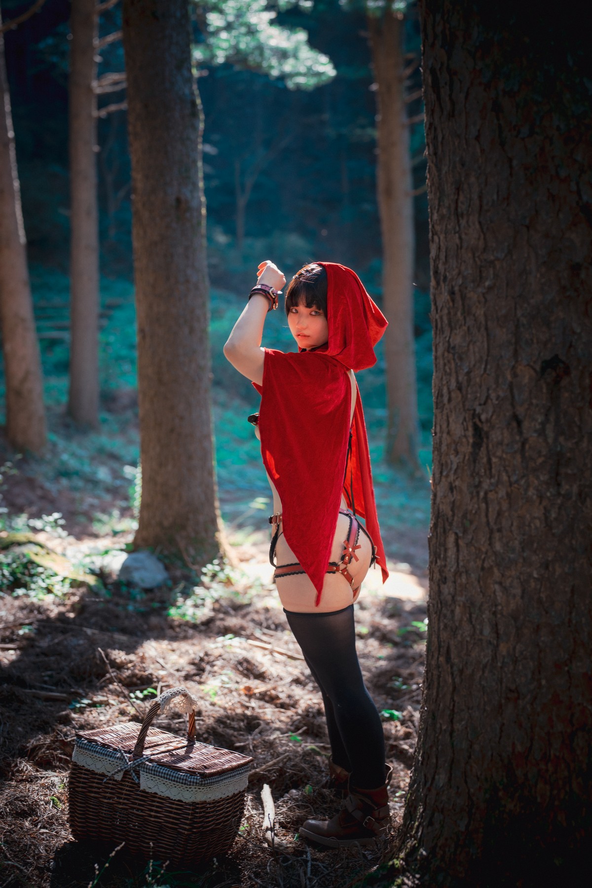 xgyw.top_[DJAWA]No.194_Mimmi_Naughty Red Hiring Hood主题户外红色情趣服饰惹火诱惑写真125P