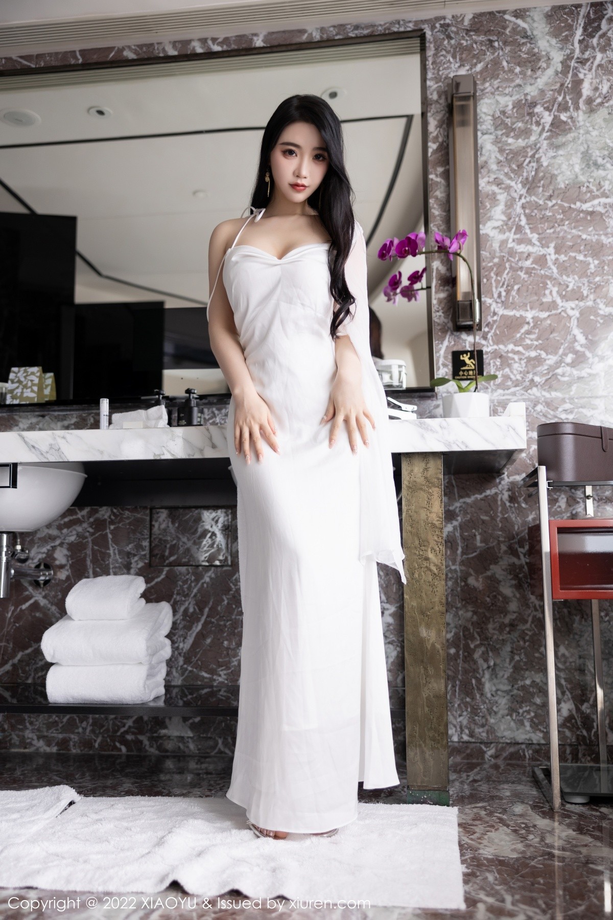 xgyw.top_[XiaoYu画语界]Vol.854_女神Cherry樱桃酱杭州旅拍脱吊带长裙露白色网纱内衣诱惑写真75P