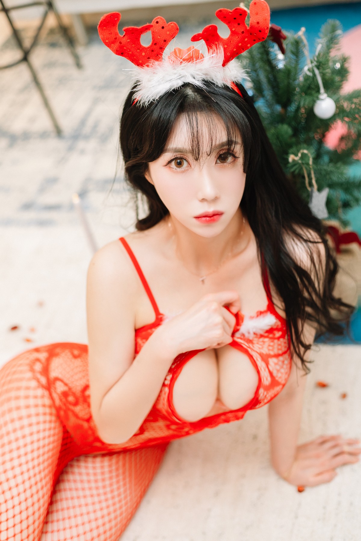 xgyw.top_[DJAWA]No.191_模特Sia_Christmas Special 2021主题红色情趣内衣配红丝网袜诱惑写真69P