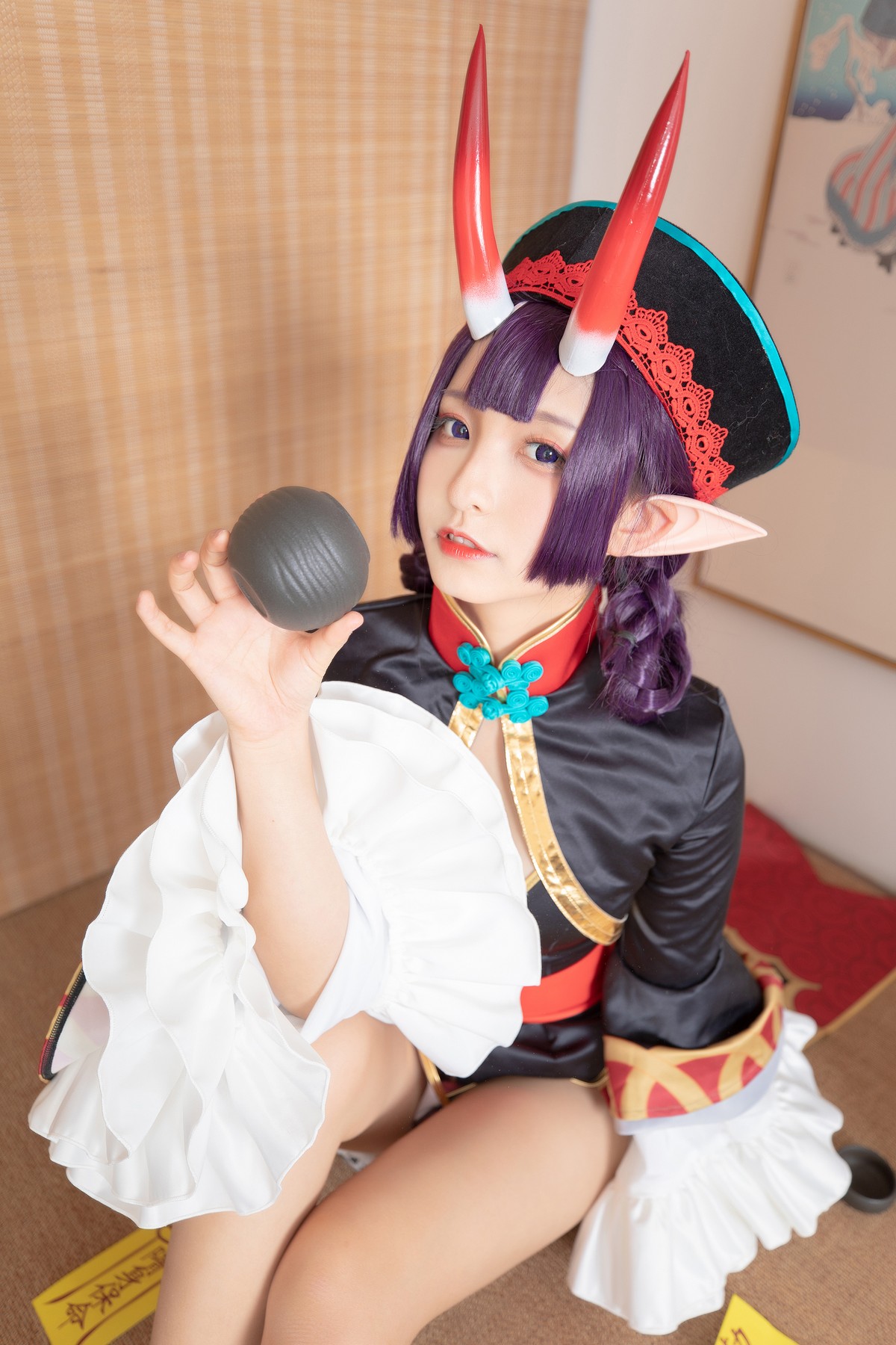 xgyw.top_萝莉美女神楽板真冬酒吞cos主题性感黑色短旗袍秀翘臀美腿撩人诱惑写真150P