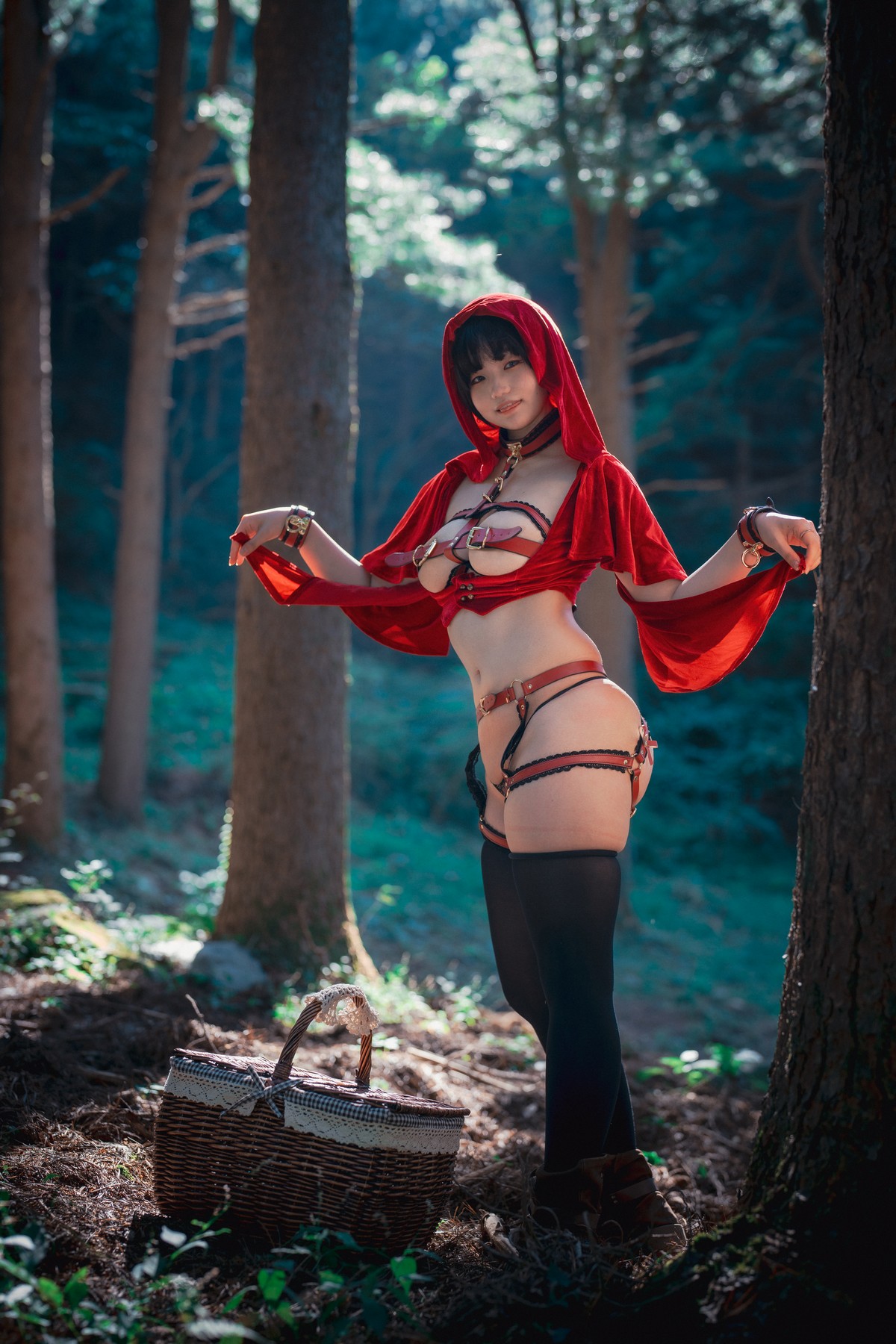 xgyw.top_[DJAWA]No.194_Mimmi_Naughty Red Hiring Hood主题户外红色情趣服饰惹火诱惑写真125P