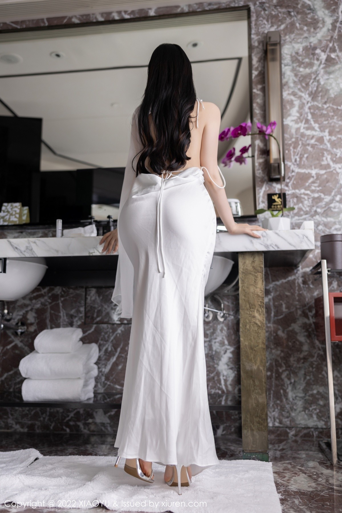 xgyw.top_[XiaoYu画语界]Vol.854_女神Cherry樱桃酱杭州旅拍脱吊带长裙露白色网纱内衣诱惑写真75P