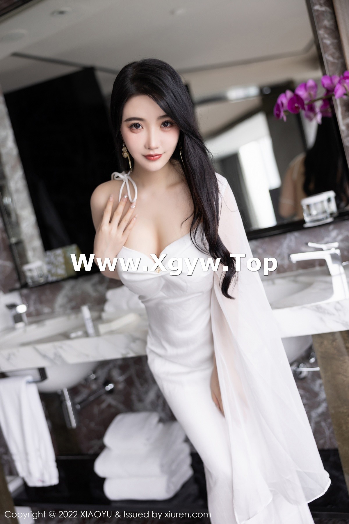 xgyw.top_[XiaoYu画语界]Vol.854_女神Cherry樱桃酱杭州旅拍脱吊带长裙露白色网纱内衣诱惑写真75P