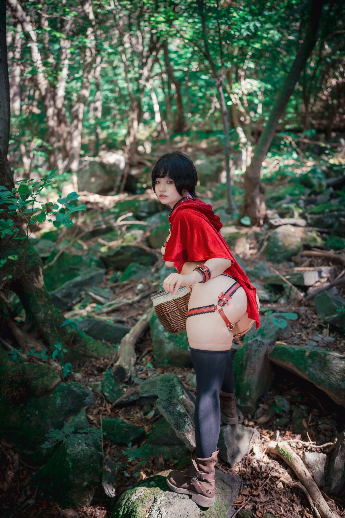 xgyw.top_[DJAWA]No.194_Mimmi_Naughty Red Hiring Hood主题户外红色情趣服饰惹火诱惑写真125P