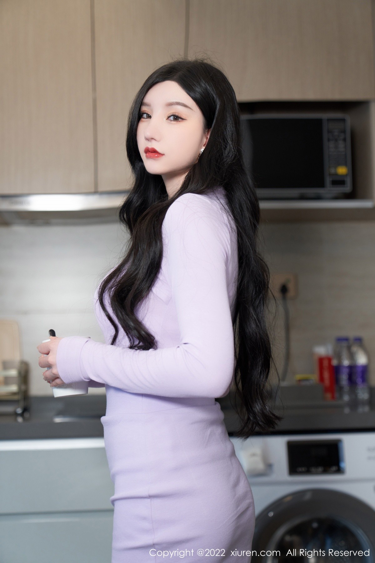 xgyw.top_XiuRen第5501期_女神周于希Sally性感紫色收身连衣短裙配闪亮肉丝迷人诱惑写真83P