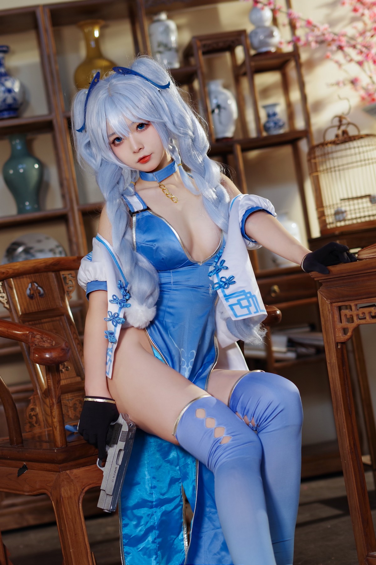 xgyw.top_网络美女yuuhui玉汇翠雀媚主题私房性感翠绿旗袍秀完美身材翘臀美腿诱惑写真31P