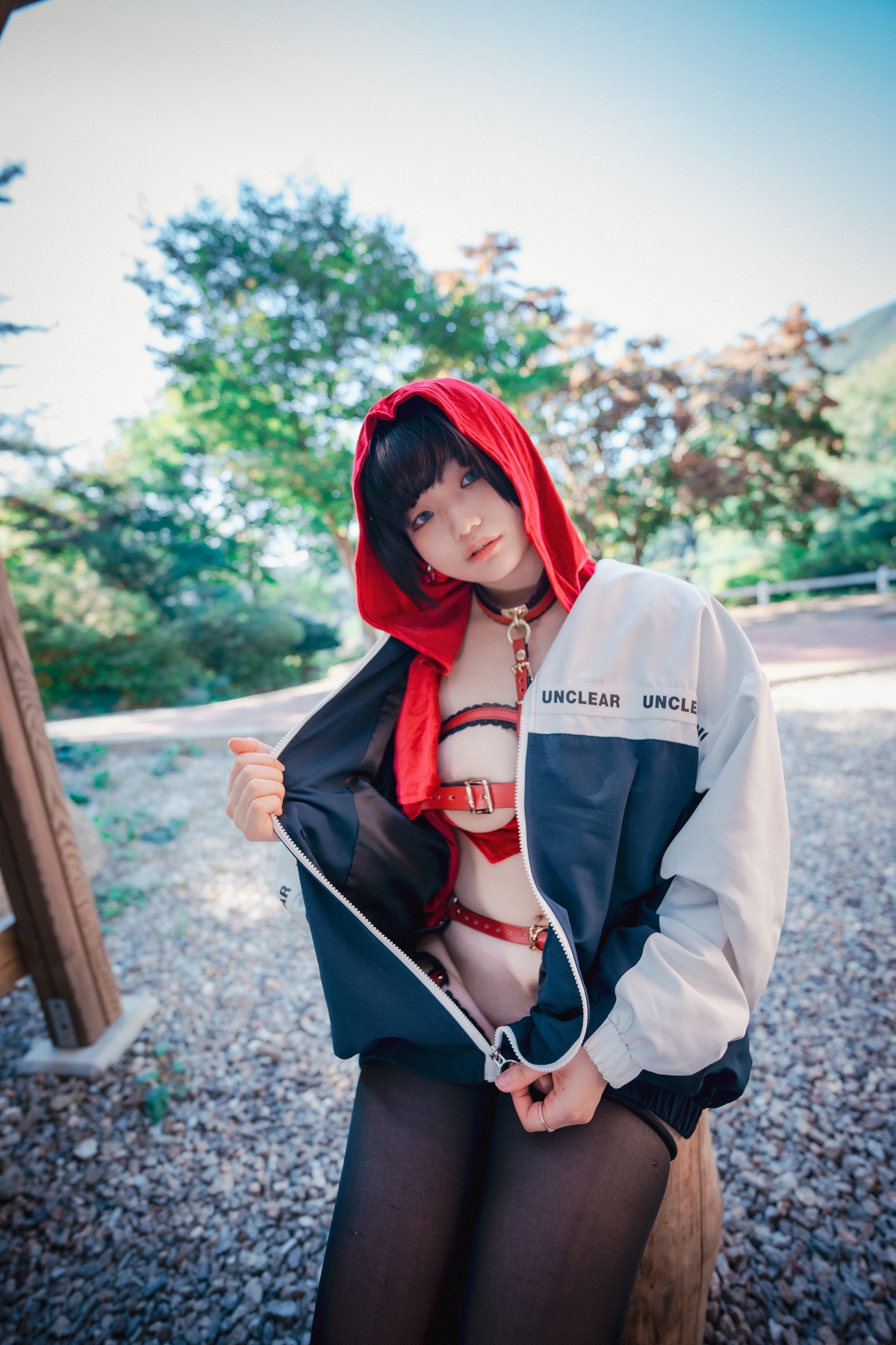 xgyw.top_[DJAWA]No.194_Mimmi_Naughty Red Hiring Hood主题户外红色情趣服饰惹火诱惑写真125P