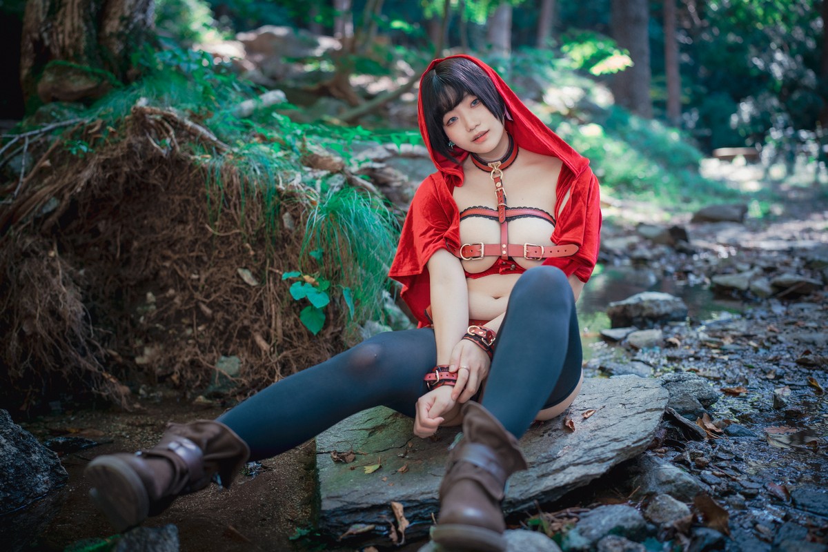 xgyw.top_[DJAWA]No.194_Mimmi_Naughty Red Hiring Hood主题户外红色情趣服饰惹火诱惑写真125P
