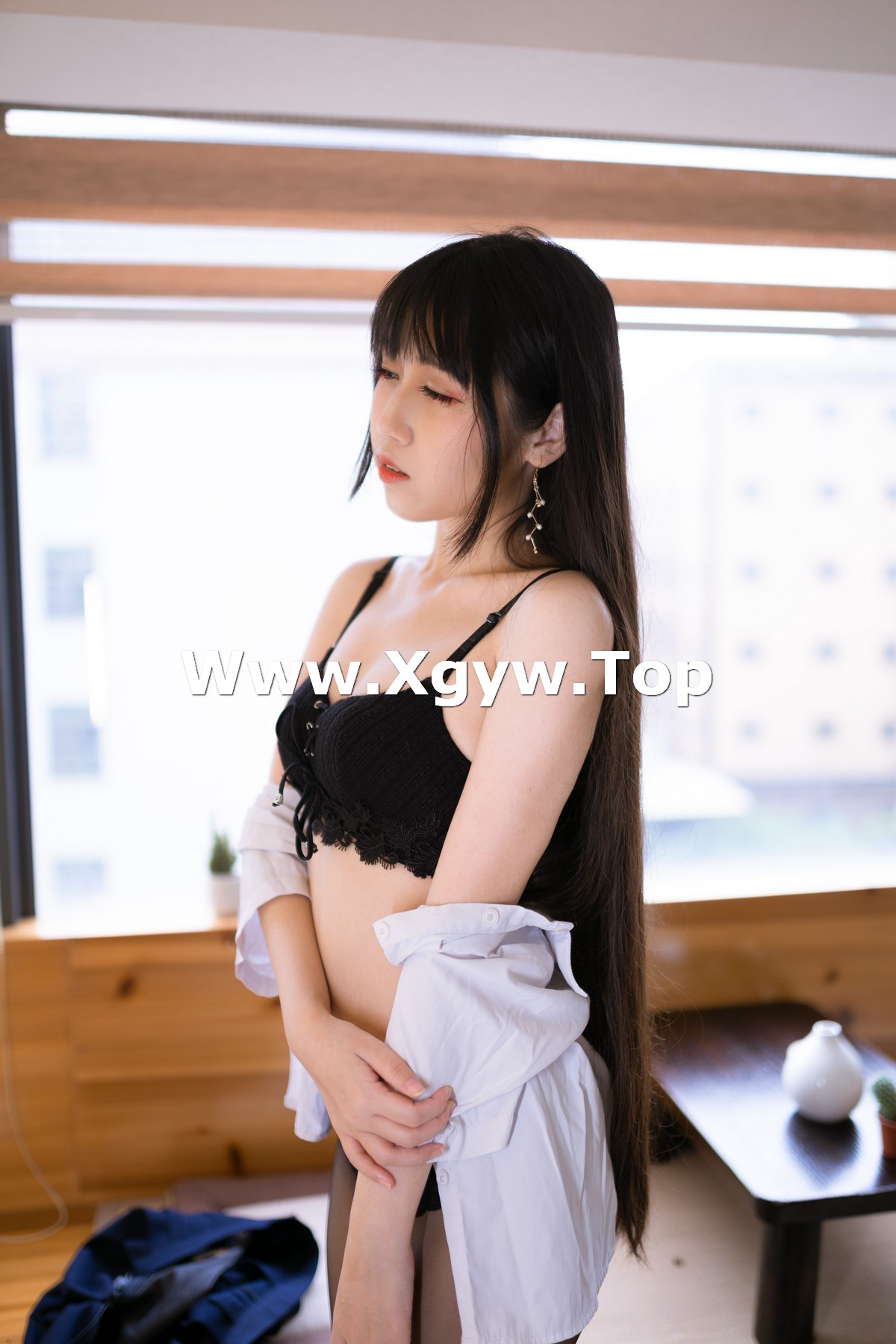 xgyw.top_人气Coser不呆猫校服JK主题私房性感黑色短裙下超薄黑丝裤袜极致魅惑写真64P
