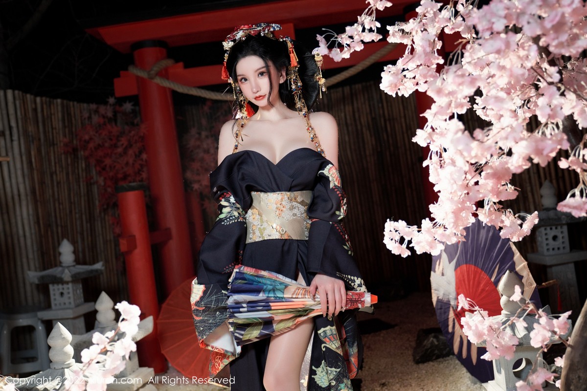 xgyw.top_XiuRen第5537期_女神周于希Sally宽衣解带主题日系风脱和服露翘臀美腿诱惑写真80P