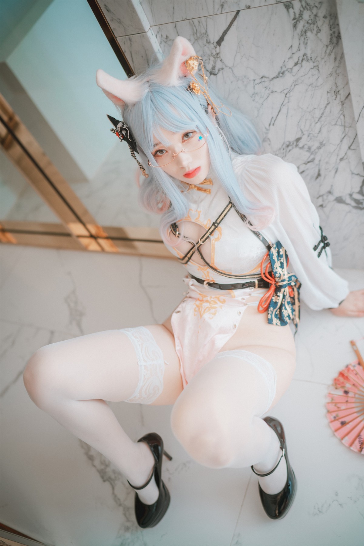 xgyw.top_[DJAWA]No.199_模特BamBi_Le Chat Porte un Qípáo主题性感旗袍露火辣身材诱惑写真87P
