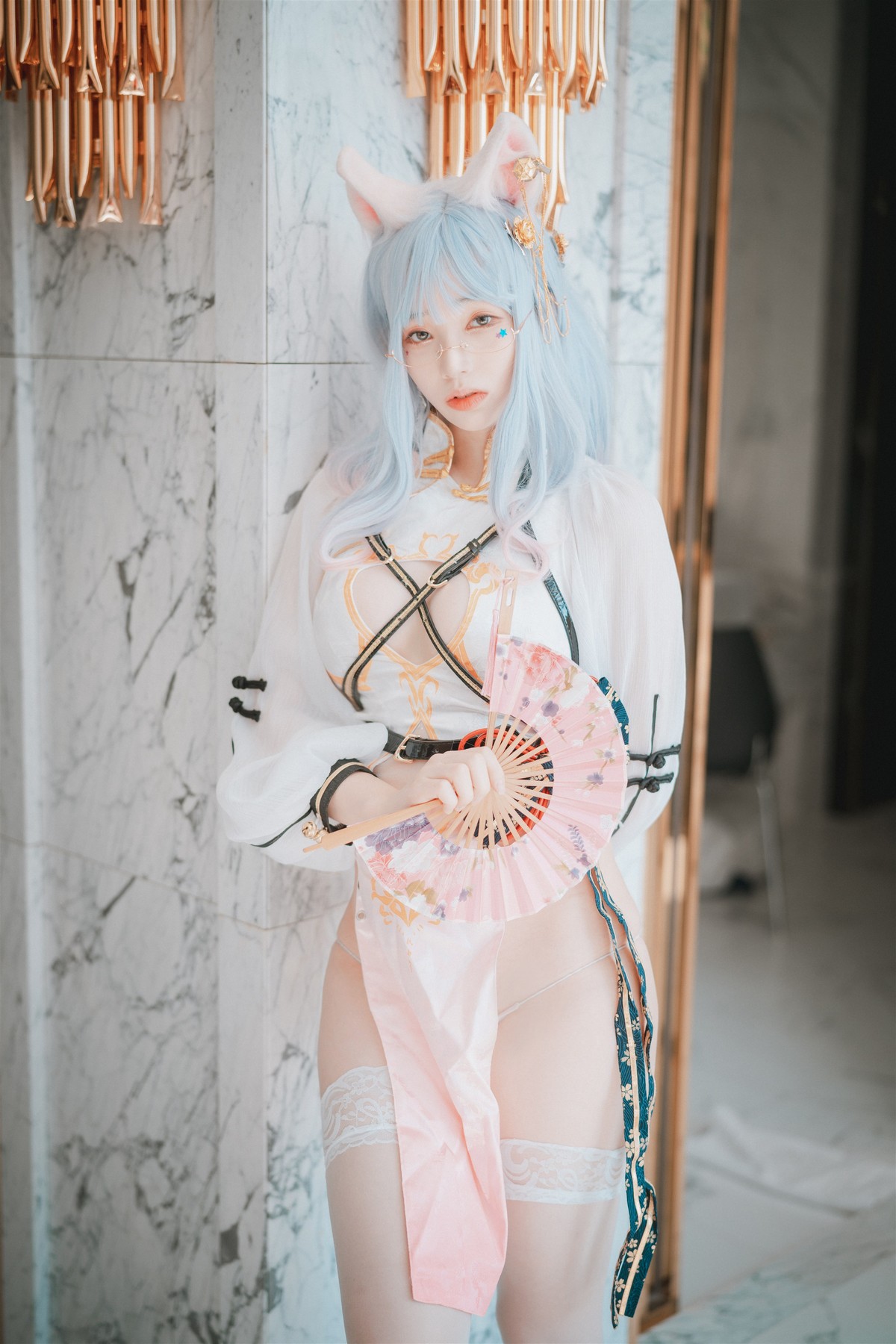 xgyw.top_[DJAWA]No.199_模特BamBi_Le Chat Porte un Qípáo主题性感旗袍露火辣身材诱惑写真87P