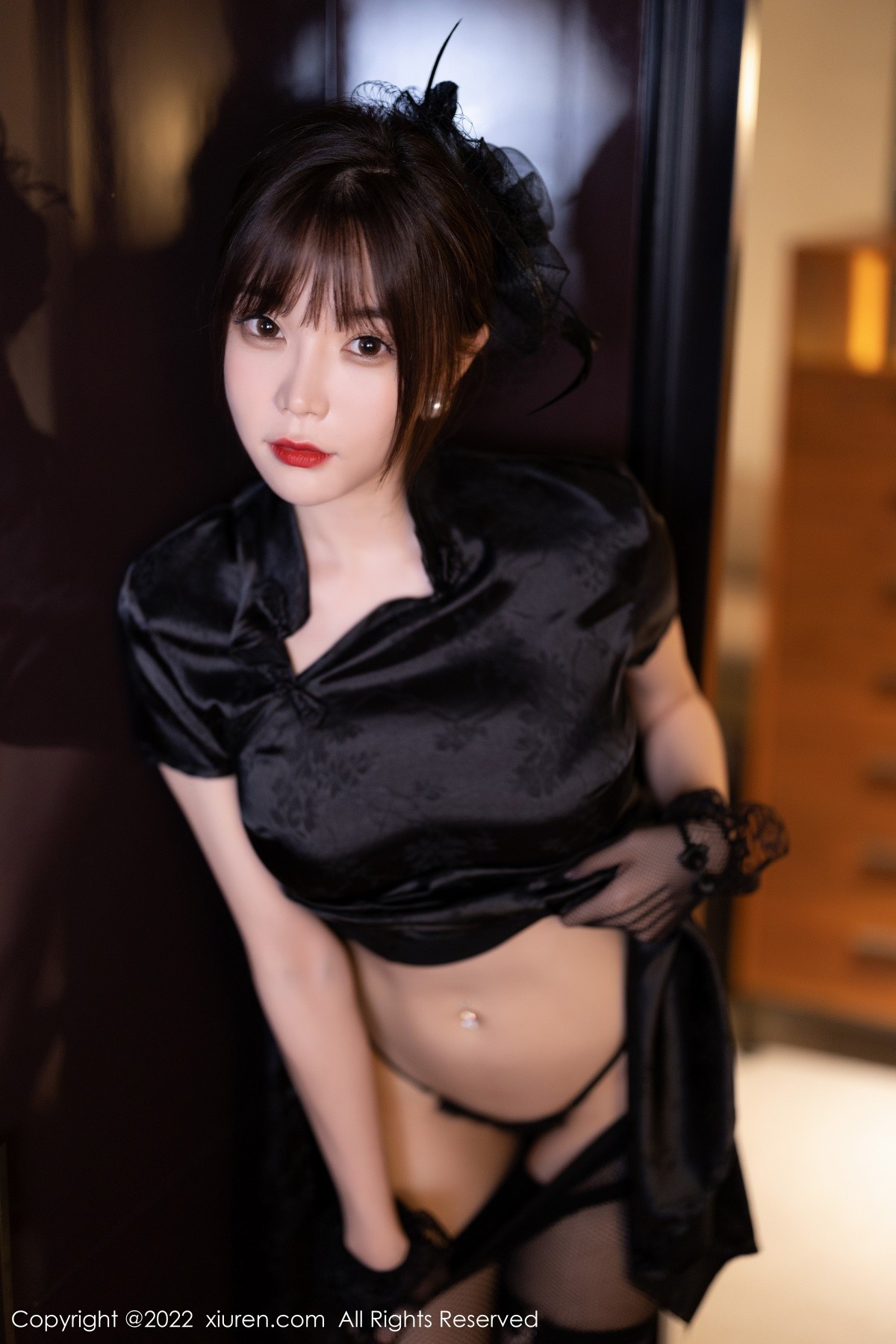 xgyw.top_XiuRen第5532期_女神徐莉芝Booty私房脱性感黑色旗袍露轻透蕾丝内衣诱惑写真79P