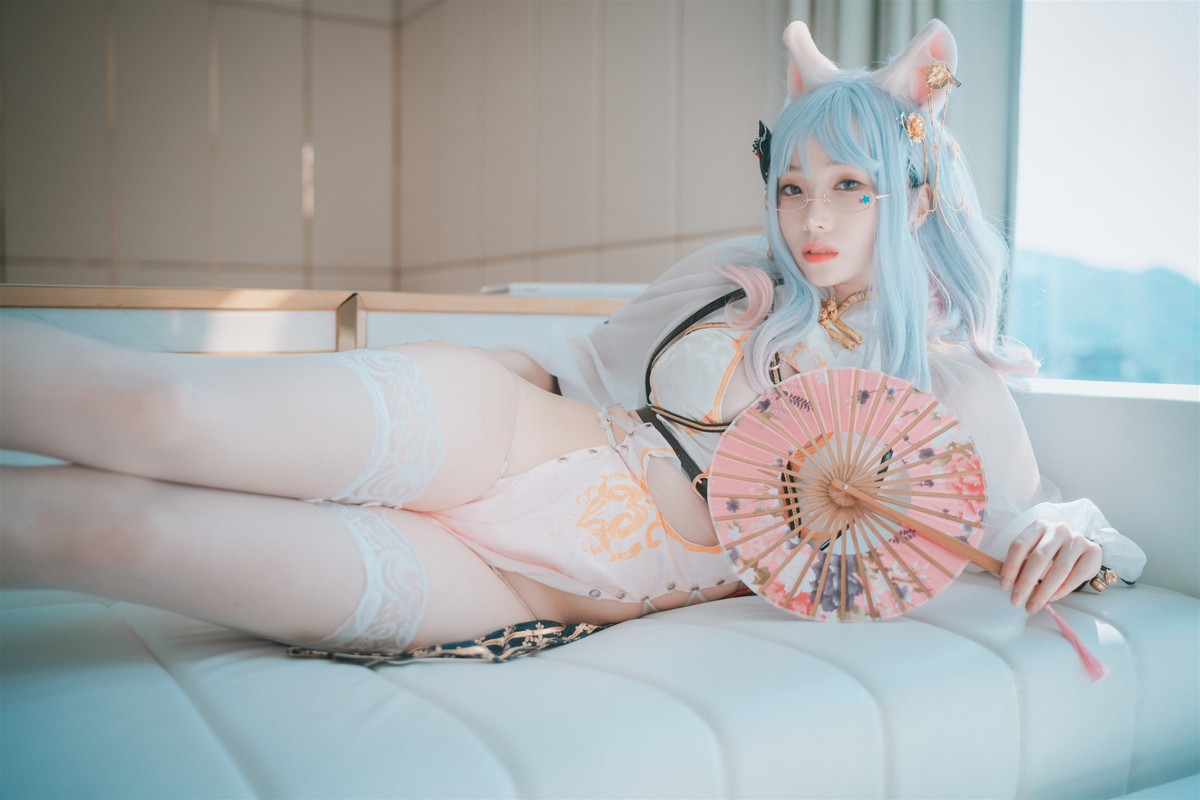 xgyw.top_[DJAWA]No.199_模特BamBi_Le Chat Porte un Qípáo主题性感旗袍露火辣身材诱惑写真87P
