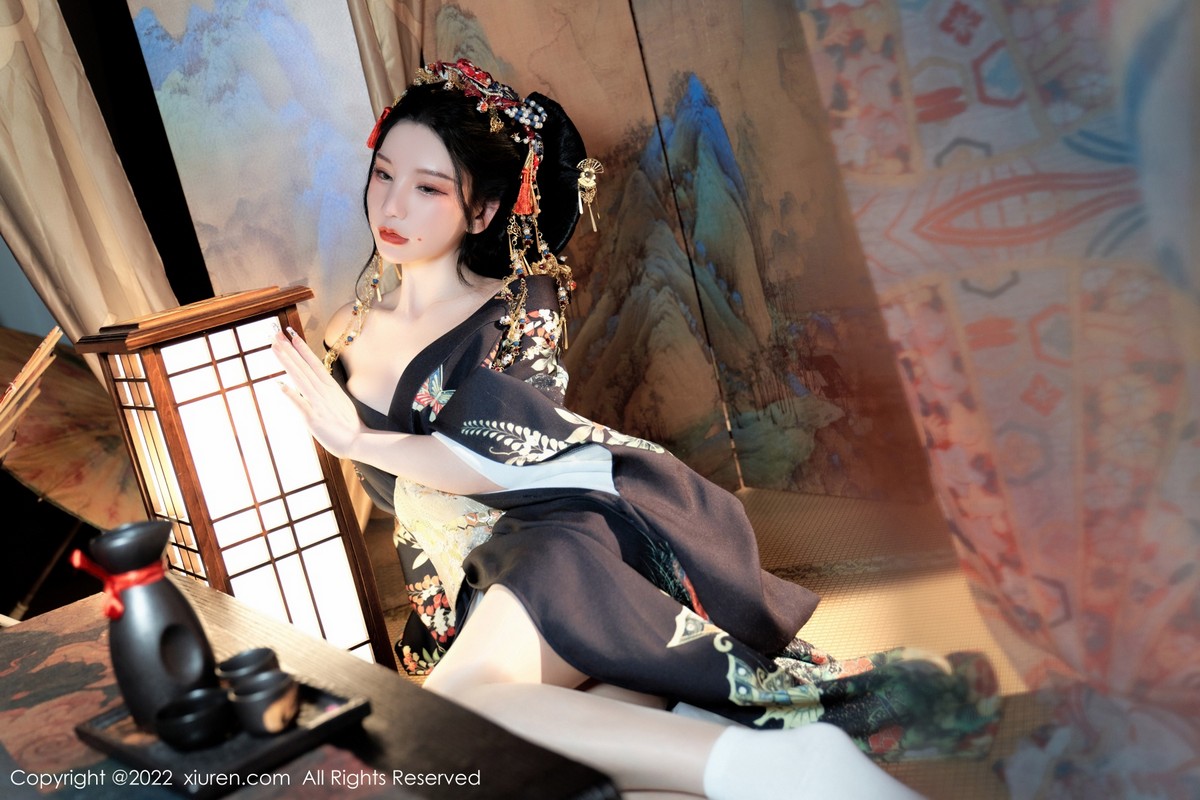 xgyw.top_XiuRen第5537期_女神周于希Sally宽衣解带主题日系风脱和服露翘臀美腿诱惑写真80P