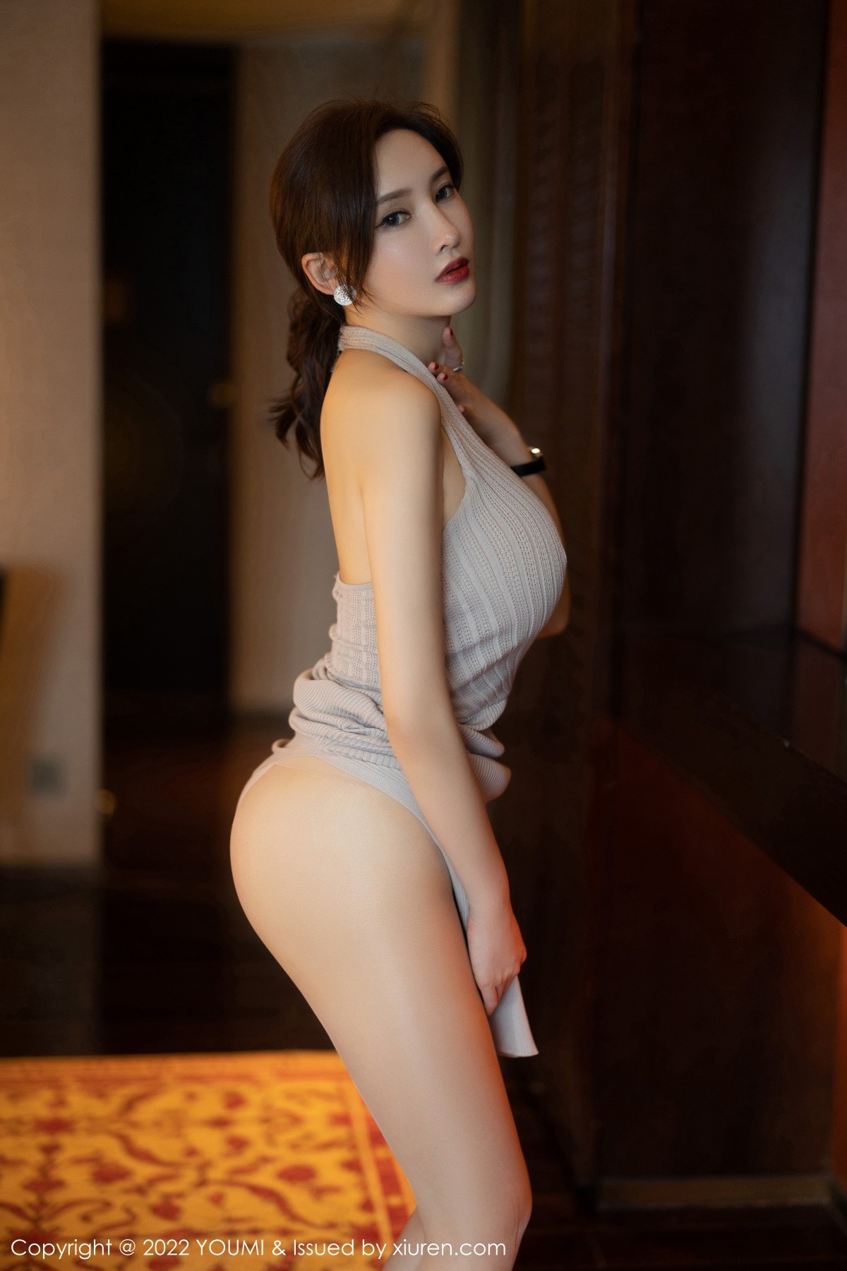 xgyw.top_[YouMi尤蜜荟]Vol.838_女神奶瓶土肥圆性感针织连衣长裙配超薄无内肉丝惹火诱惑写真89P