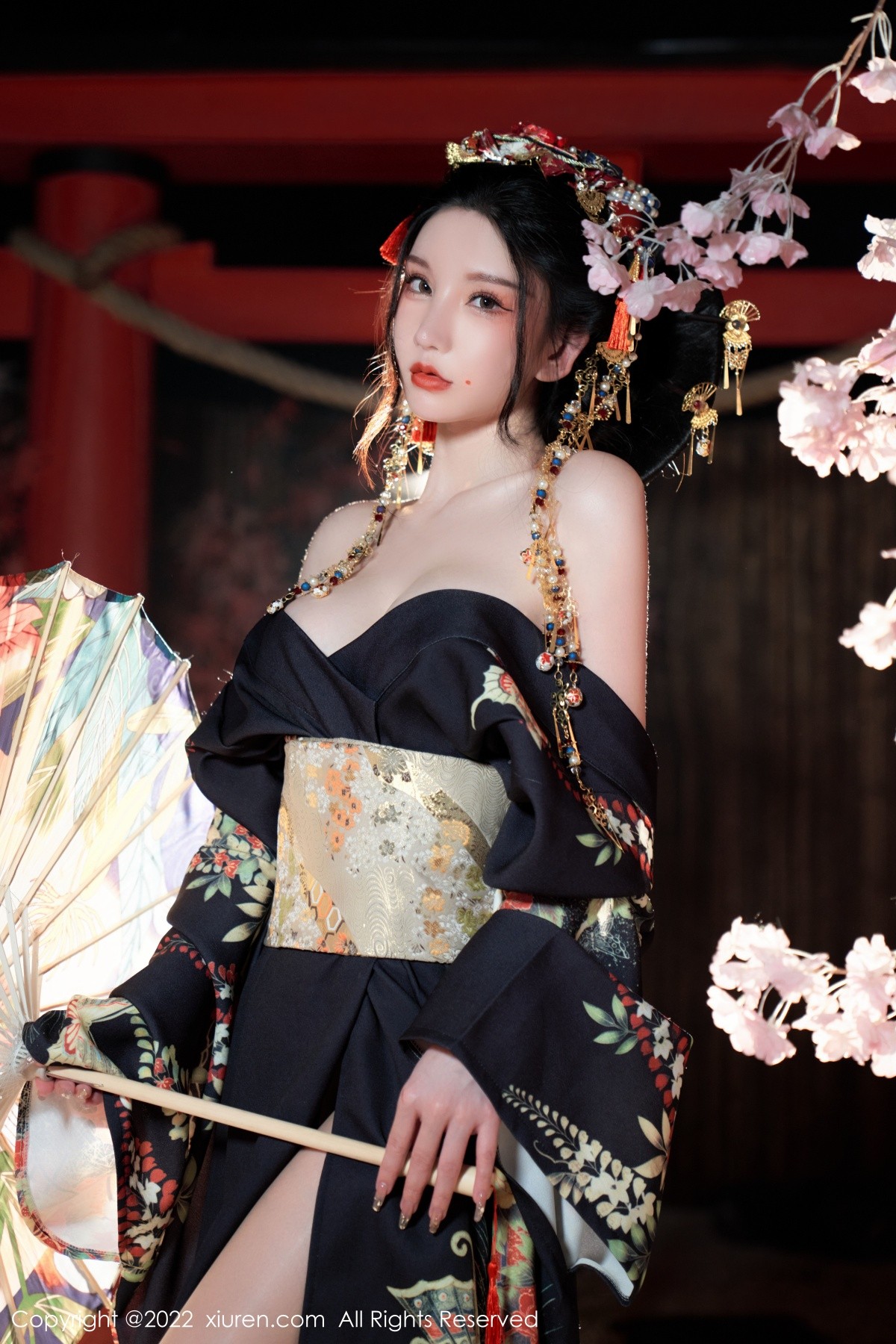 xgyw.top_XiuRen第5537期_女神周于希Sally宽衣解带主题日系风脱和服露翘臀美腿诱惑写真80P