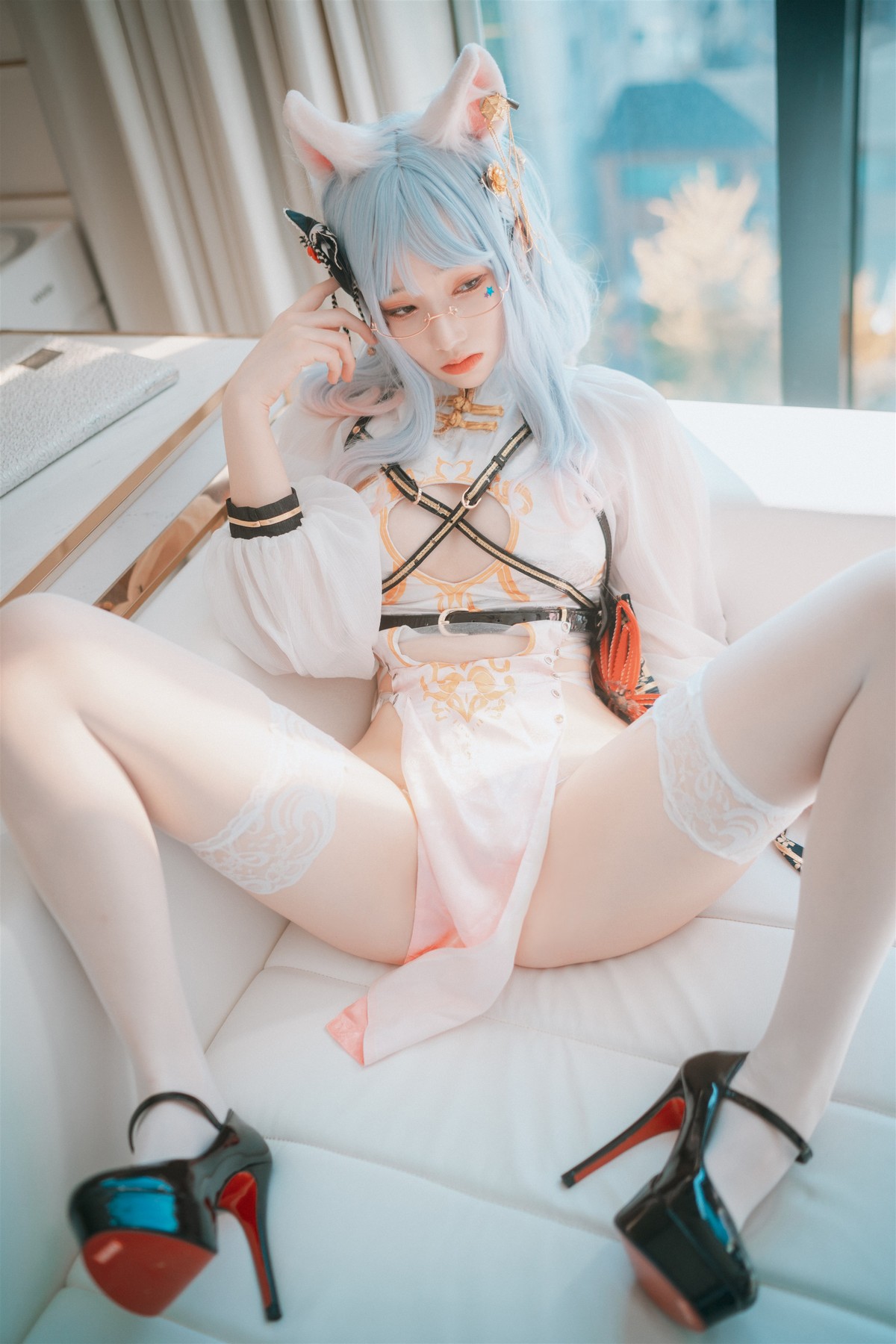 xgyw.top_[DJAWA]No.199_模特BamBi_Le Chat Porte un Qípáo主题性感旗袍露火辣身材诱惑写真87P