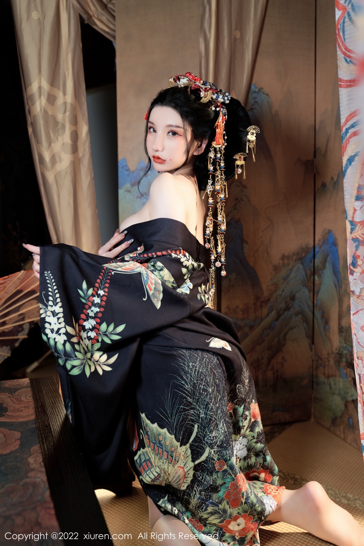 xgyw.top_XiuRen第5537期_女神周于希Sally宽衣解带主题日系风脱和服露翘臀美腿诱惑写真80P