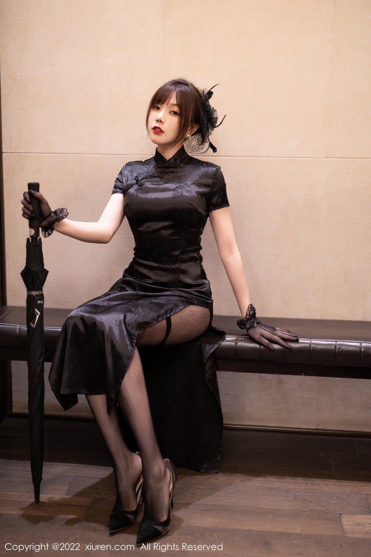 xgyw.top_XiuRen第5532期_女神徐莉芝Booty私房脱性感黑色旗袍露轻透蕾丝内衣诱惑写真79P