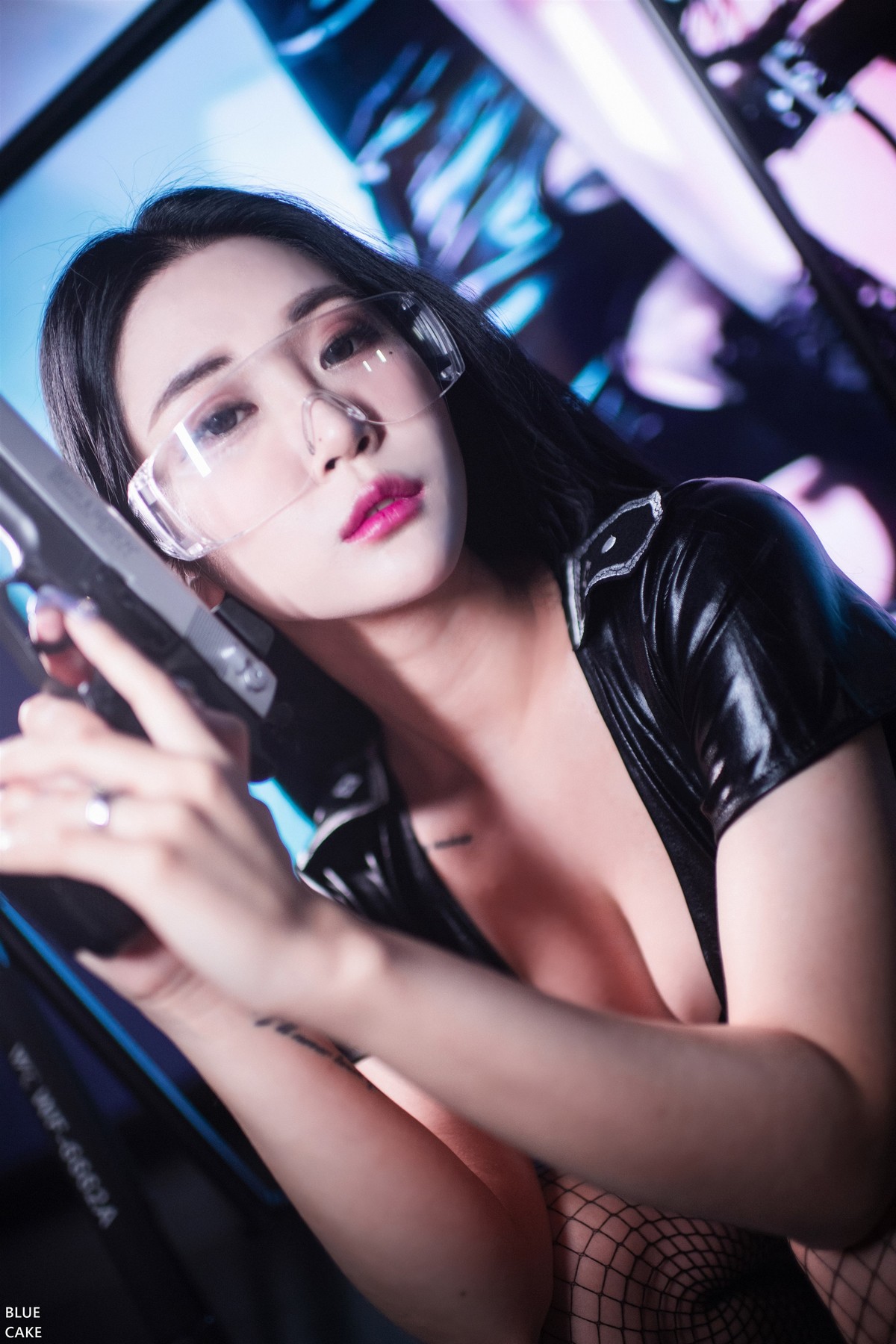 xgyw.top_[Bluecake]Bomi-Siren主题私房性感JK制服 黑色皮质短裙套装秀完美身材诱惑写真71P