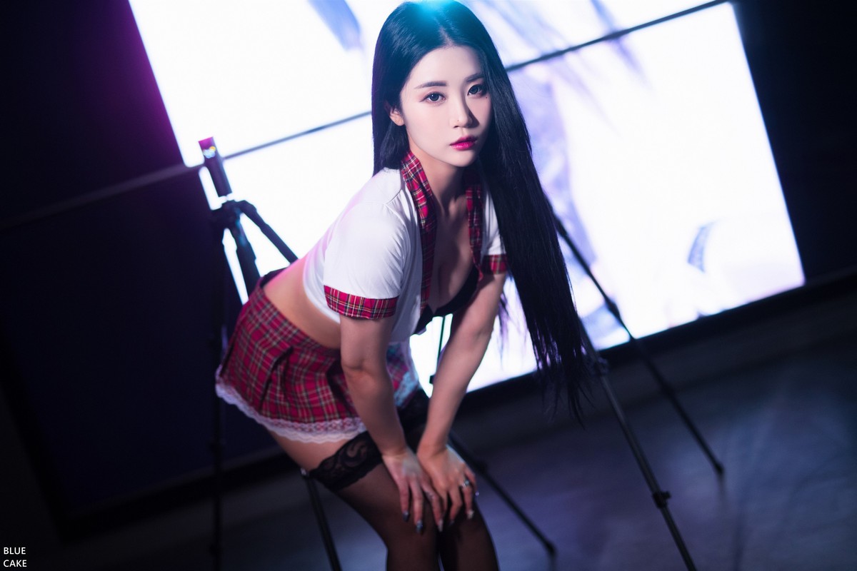 xgyw.top_[Bluecake]Bomi-Siren主题私房性感JK制服 黑色皮质短裙套装秀完美身材诱惑写真71P