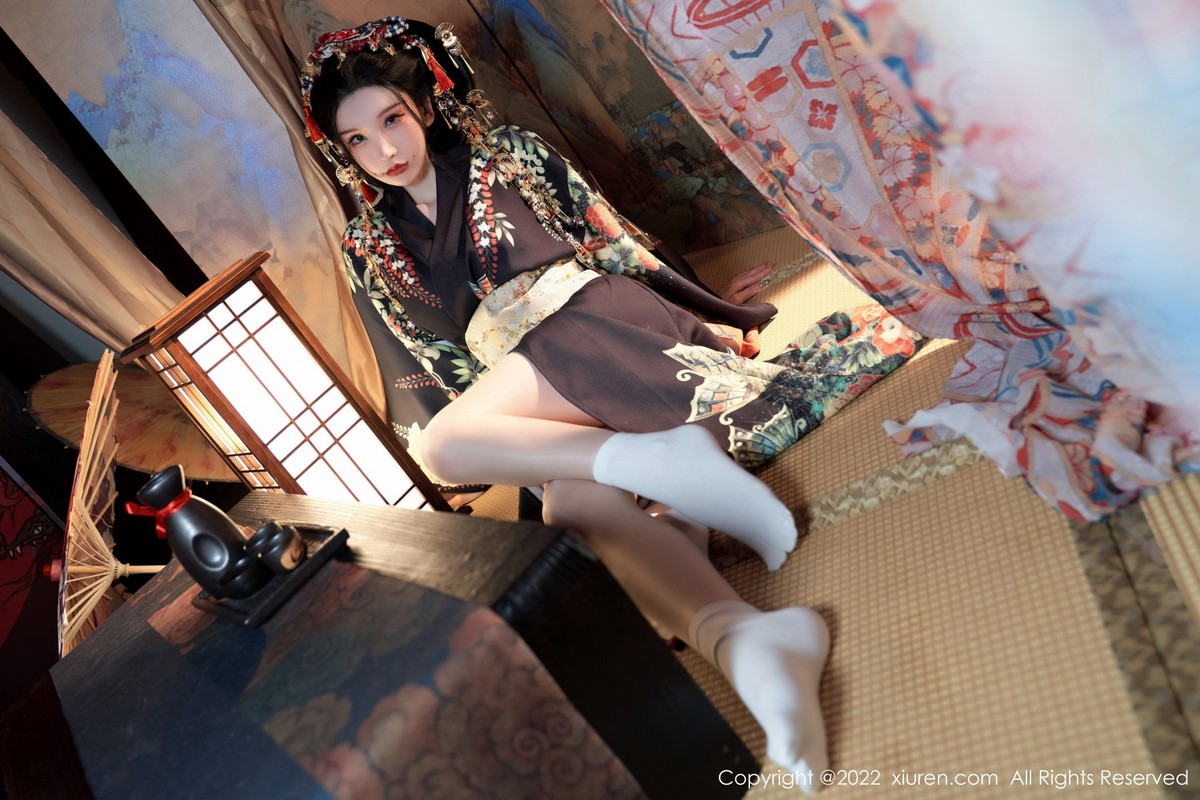 xgyw.top_XiuRen第5537期_女神周于希Sally宽衣解带主题日系风脱和服露翘臀美腿诱惑写真80P