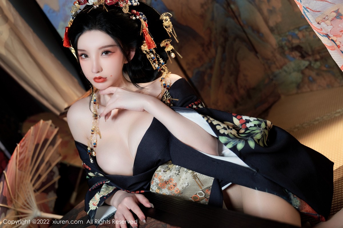 xgyw.top_XiuRen第5537期_女神周于希Sally宽衣解带主题日系风脱和服露翘臀美腿诱惑写真80P