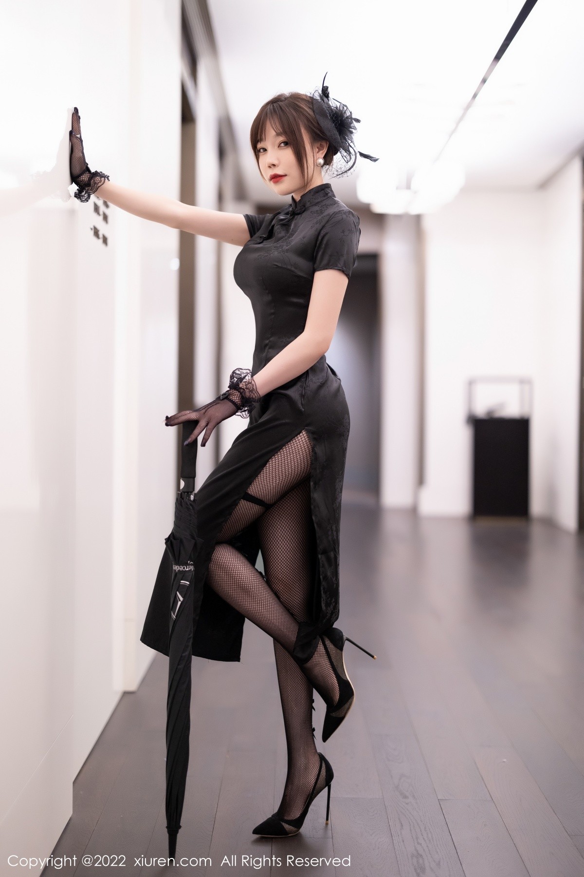 xgyw.top_XiuRen第5532期_女神徐莉芝Booty私房脱性感黑色旗袍露轻透蕾丝内衣诱惑写真79P