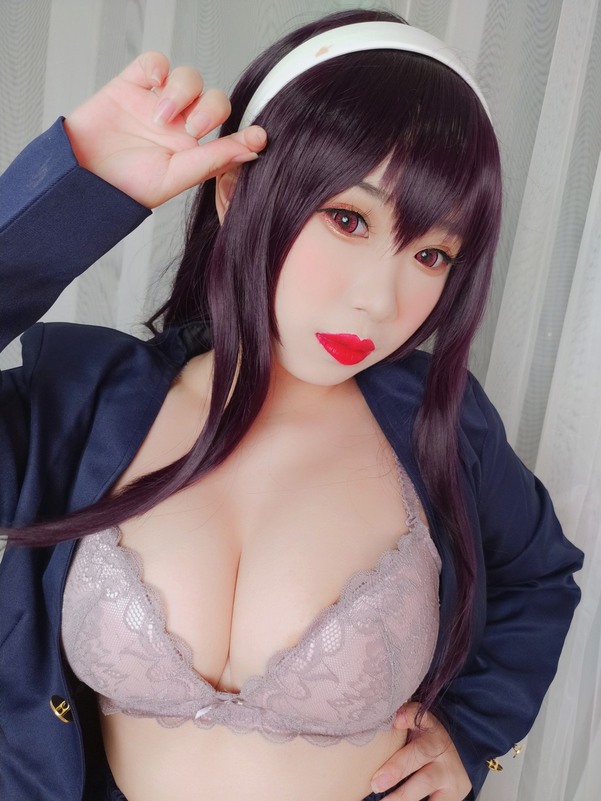 xgyw.top_网络美女胡桃猫Kurumineko学姐主题私房脱性感学生制服露豪乳翘臀极致诱惑写真187P