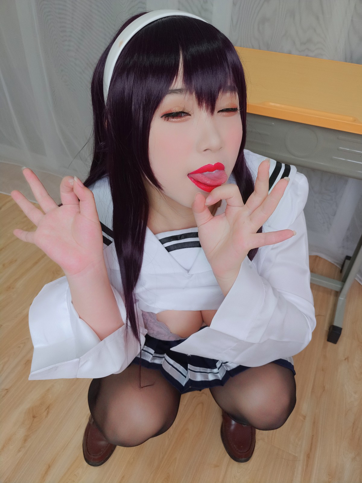 xgyw.top_网络美女胡桃猫Kurumineko学姐主题私房脱性感学生制服露豪乳翘臀极致诱惑写真187P