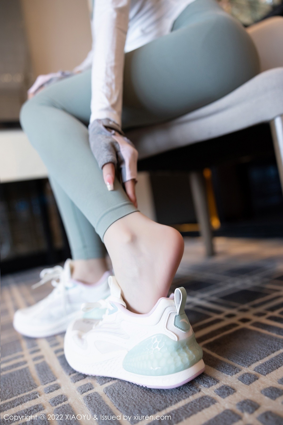xgyw.top_[XiaoYu画语界]Vol.857_女神王馨瑶yanni健身所场绿灰色运动服半脱秀完美身材诱惑写真85P
